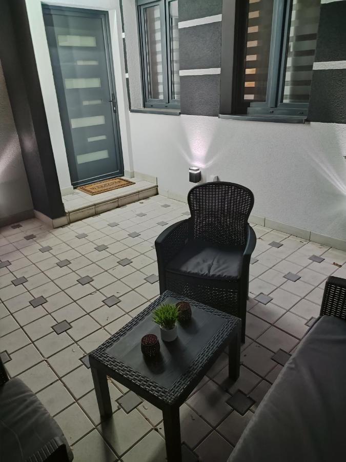 Rubikon Free Parking Apartmani Dusanovac Exterior photo